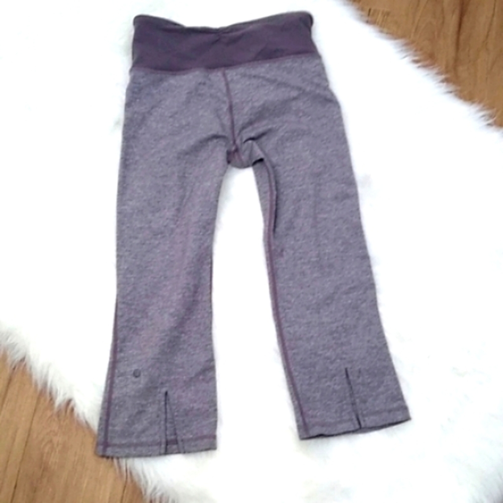 LULULEMON heather gray Capri pants - Picture 2 of 7